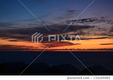 日落後的日落，北海道，日本海海岸，初山別村三崎台公園 110264905