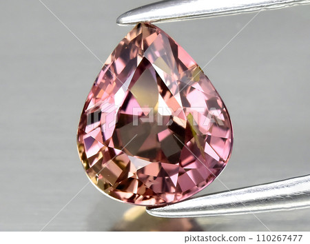 natural bi color sapphire gem on the background natural bi color sapphire gem on the background 110267477