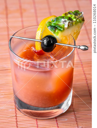 Bermuda Rum Swizzle 110268014