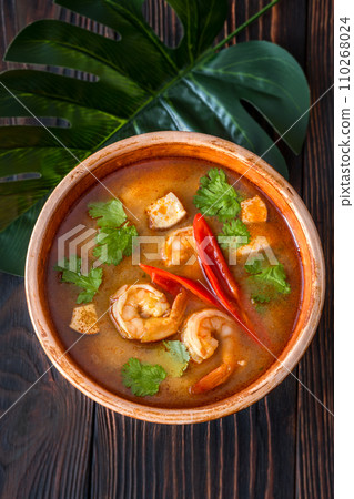 Tom Yum Soup 110268024