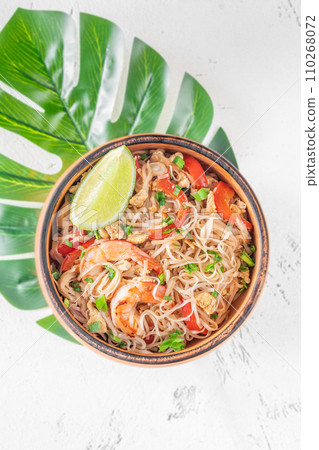Bowl of pad thai 110268072