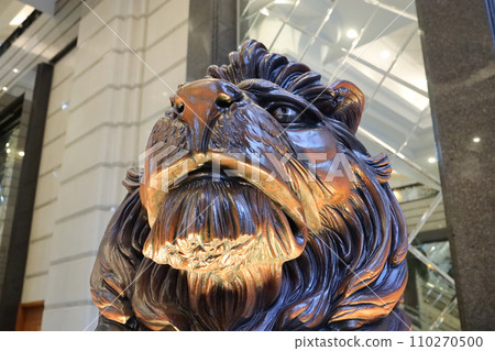 Dec 25 2023 the Lion Statue at HSBC Center Tower One 110270500