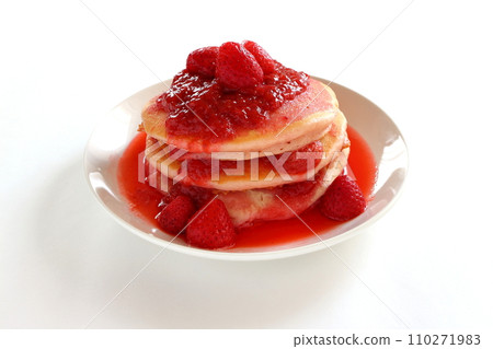 Strawberry pancakes with strawberry sauce Strawberry pancakes with strawberry sauce 110271983
