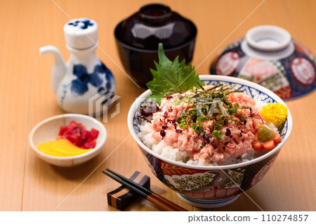Negitoro-don Tuna Tataki-don Negitoro-don Tuna Tataki-don 110274857