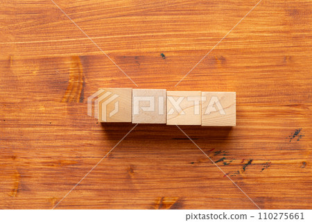blank wooden block 110275661