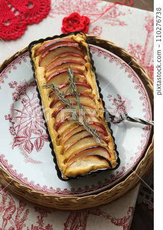 freshly baked homemade apple pie freshly baked homemade apple pie 110276738