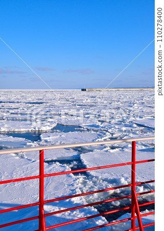 紋別附近的流冰觀光船 110278400