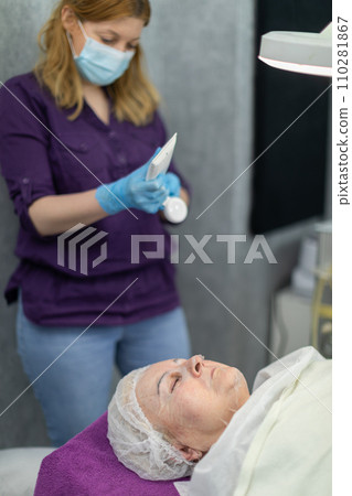 Some treatments in the beauty salon must be done lying down. Some treatments in the beauty salon must be done lying down. 110281867