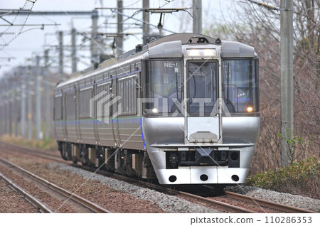 Muroran Main Line Kojohama JR Hokkaido 785 series NE-1 formation (Sapporo) Suzuran 110286353