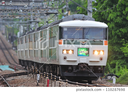Chuo Main Line Yomotsu-Uenohara JR East 185 series B3 formation (Omiya) Hamakaiji 110287698