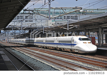 Tokaido Shinkansen Toyohashi JR West 700 series B13 formation (Hakata) Nozomi Hikari Kodama Tokaido Shinkansen Toyohashi JR West 700 series B13 formation (Hakata) Nozomi Hikari Kodama 110289818