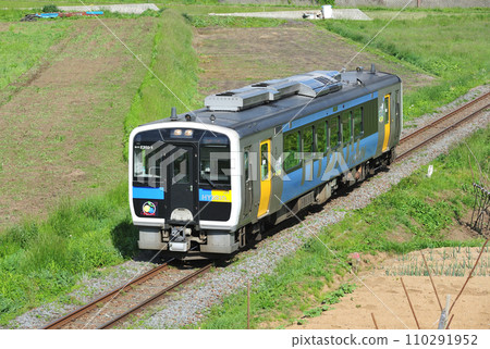 Koumi Line Kobuchizawa-Kai Koizumi JR East Kiha E200 type Kiha E200-1 (Koumi) Koumi Line Kobuchizawa-Kai Koizumi JR East Kiha E200 type Kiha E200-1 (Koumi) 110291952