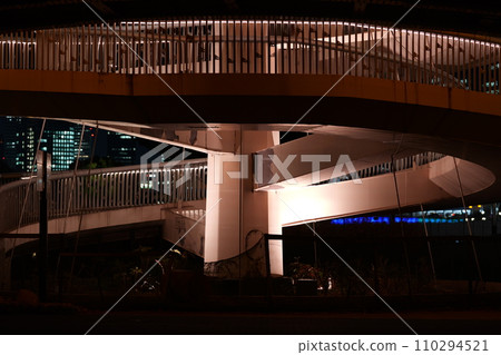 Night view of Tenjinbashi sword slope Night view of Tenjinbashi sword slope 110294521