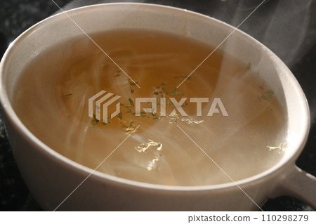 Onion soup Onion soup 110298279