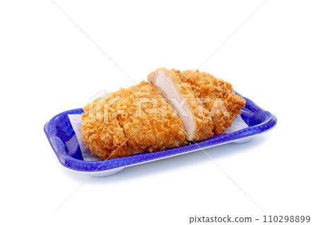 Tonkatsu in a food tray [white background/cutout] 110298899
