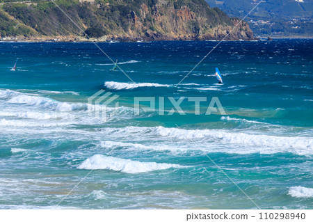 享受水上活動的風景 享受水上活動的風景 110298940