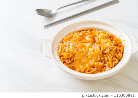spicy instant noodle with cheese spicy instant noodle with cheese 110300981