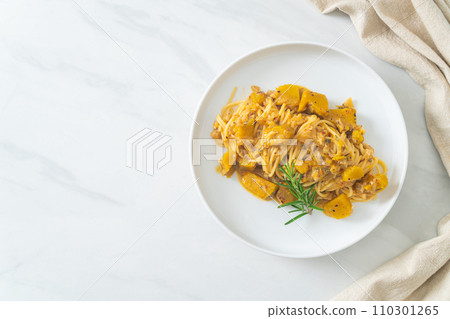 pumpkin spaghetti pasta alfredo sauce pumpkin spaghetti pasta alfredo sauce 110301265