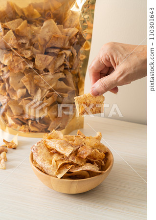Crispy Sweet Taro Chips - snack 110301643