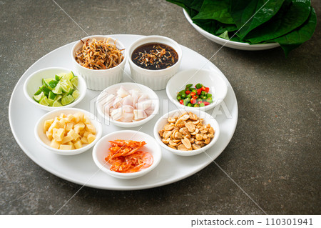 Miang kham - A royal leaf wrap appetizer 110301941