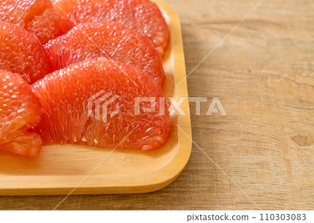 fresh red pomelo fruit or grapefruit fresh red pomelo fruit or grapefruit 110303083