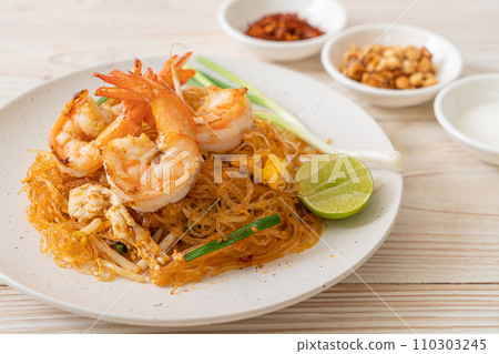 Vermicelli Pad Thai or Thai stir fried vermicelli with shrimps 110303245