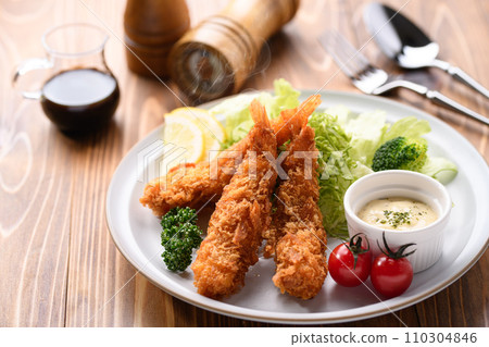 剛炸好的脆皮炸蝦 110304846