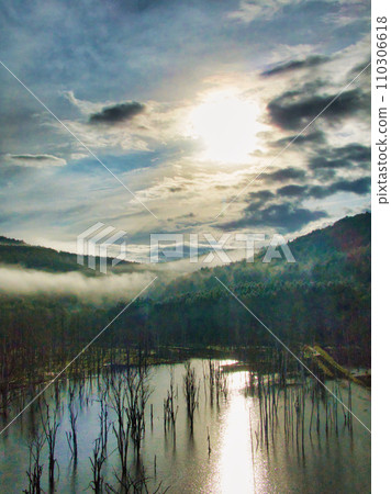 Landscape photo 110306618