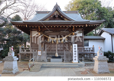 Hatsutomi Inari Shrine, guardian of Hatsutomi, Hatsutomi Honmachi, Kamagaya City, Chiba Prefecture, transferred the deity from Fushimi Inari Taisha Hatsutomi Inari Shrine, guardian of Hatsutomi, Hatsutomi Honmachi, Kamagaya City, Chiba Prefecture, transferred the deity from Fushimi Inari Taisha 110308572