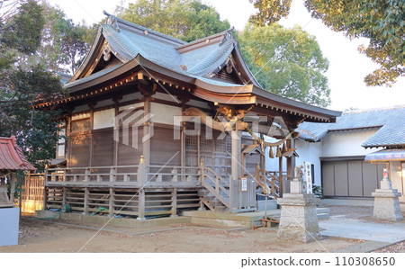 Hatsutomi Inari Shrine and fox, guardian of Hatsutomi, transferred from Fushimi Inari Taisha, Hatsutomi Honmachi, Kamagaya City, Chiba Prefecture Hatsutomi Inari Shrine and fox, guardian of Hatsutomi, transferred from Fushimi Inari Taisha, Hatsutomi Honmachi, Kamagaya City, Chiba Prefecture 110308650