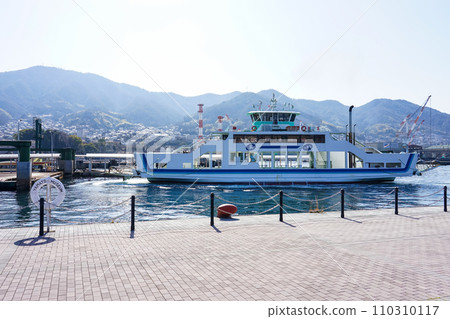 Sunny seascape near Yamato Wharf (Kure City, Hiroshima Prefecture) 110310117