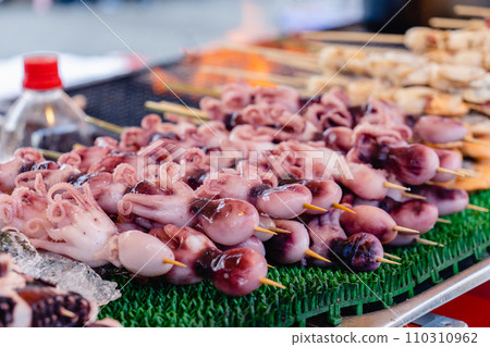 Sukiyaki's skewers 110310962