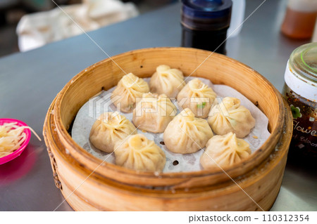 Taiwanese small basket 110312354