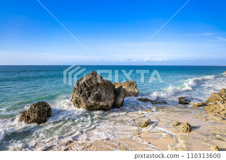 Kubu Beach 110313600