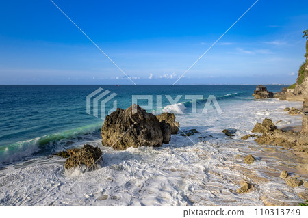 Kubu Beach 110313749