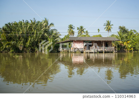 THAILAND AMPHAWA MAE KLONG FLOOD 110314963