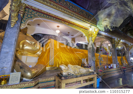 THAILAND PHETCHABURI WAT THAM KHAO YOI CAVE 110315277