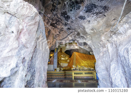 THAILAND PHETCHABURI WAT THAM KHAO YOI CAVE 110315280
