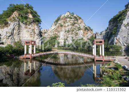THAILAND RATCHABURI KHAO NGU MOUNTAIN PARK THAILAND RATCHABURI KHAO NGU MOUNTAIN PARK 110315302