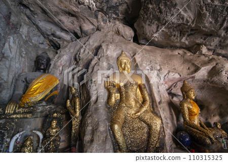 THAILAND RATCHABURI THAM KHAO NGU CAVE THAILAND RATCHABURI THAM KHAO NGU CAVE 110315325