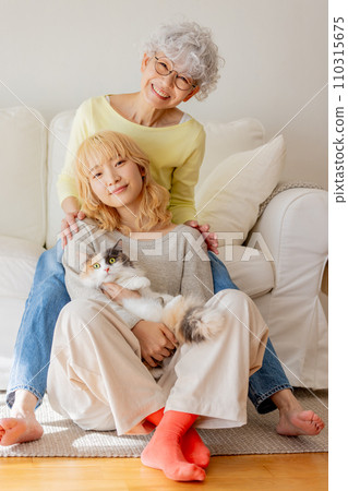 Life with a cat (cat/owner) 110315675