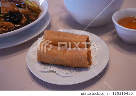 Spring roll Spring roll 110316430