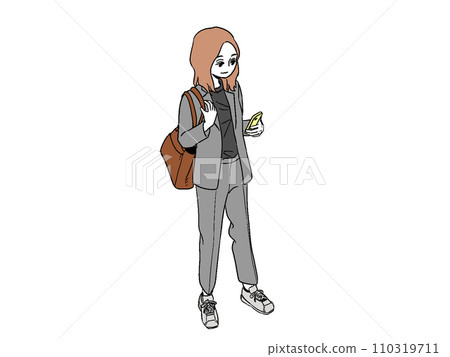 觀看智能手機的衣服的一名婦女 110319711
