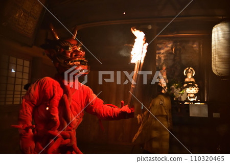 神作寺的驅魔儀式-本殿內殿的紅魔舞蹈 神作寺的驅魔儀式-本殿內殿的紅魔舞蹈 110320465