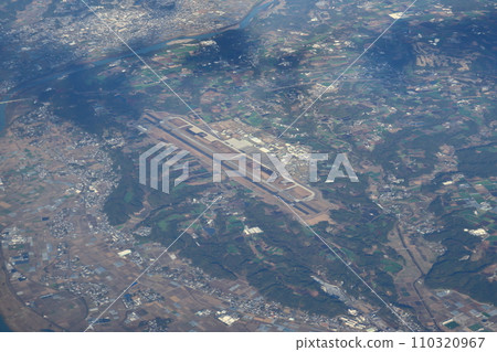 從空中看航空自衛隊新田原基地 從空中看航空自衛隊新田原基地 110320967