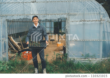 greenhouse, gents, male 110321015