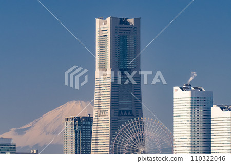 "Kanagawa Prefecture" Yokohama Minatomirai and Mt. Fuji scenery 110322046
