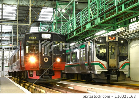 719系列、700系列、E721系列在車廠排隊 110325168