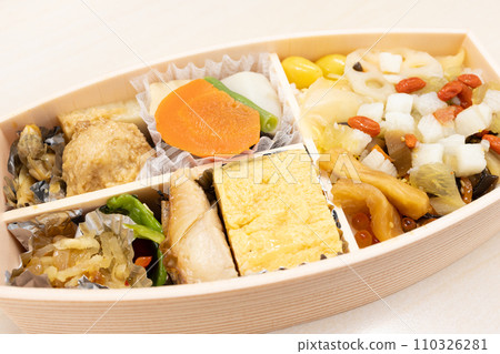 美味的日本便當有很多配菜 110326281
