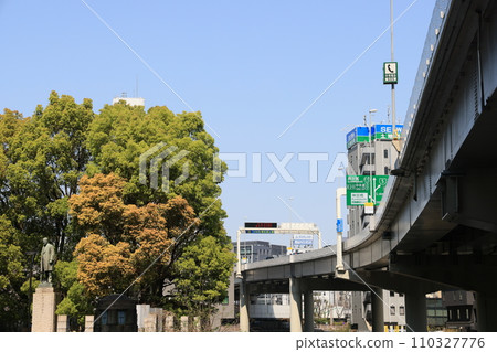 東京都千代田區大手町的都市風景 110327776